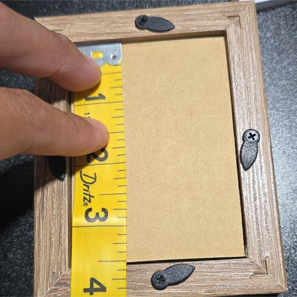 MSPCI 2.5x3.5 Brown Wood Grain Photo Frame w/ Glass Freestanding Portrait